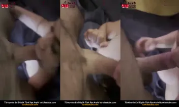 Üvey Abla Oral Buse Penisi Ağzına Aldı