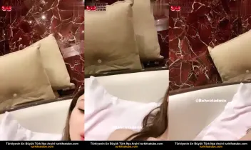 Tango Kahramanı Üvey Amcık Çıplak Açtı